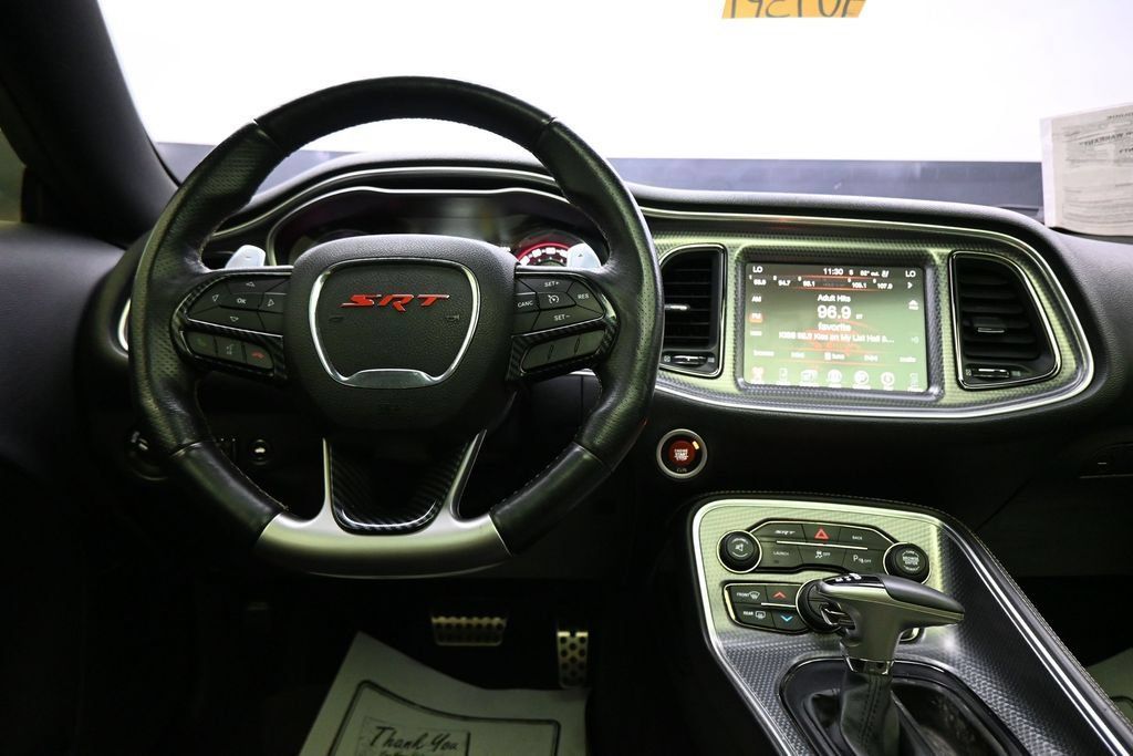Used 2016 Dodge Challenger SRT Hellcat RWD image 15