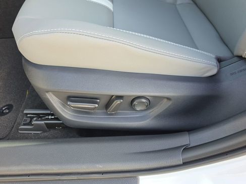 New 2026 Toyota Camry SE FWD image 9