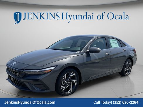 New 2026 Hyundai Elantra Limited FWD image 14
