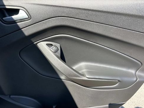 Certified 2019 Ford Escape Titanium AWD/4WD image 23