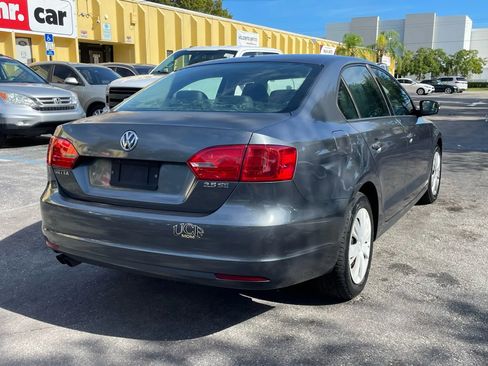 Used 2011 Volkswagen Jetta SE image 8