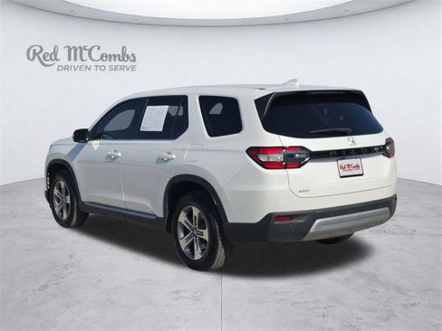 Used 2025 Honda Pilot EX-L image 4