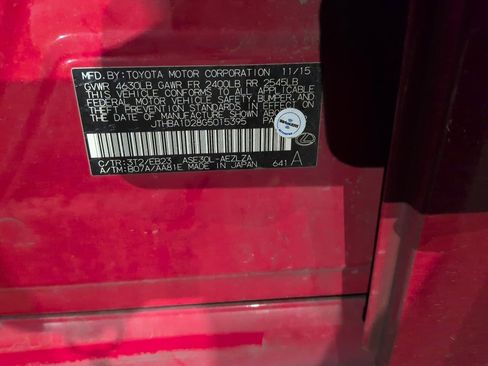 Used 2016 Lexus IS 200t w/ F Sport Package image 11