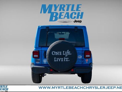 Certified 2022 Jeep Wrangler Unlimited Sahara w/ Cold Weather Group image 5