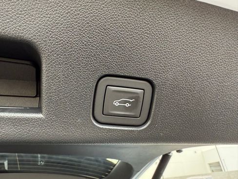 New 2026 GMC Acadia AT4 image 21