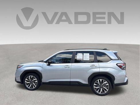 Used 2025 Subaru Forester Touring w/ Popular Package - Touring AWD/4WD image 25