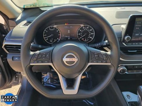 Used 2024 Nissan Altima 2.5 SV FWD image 19