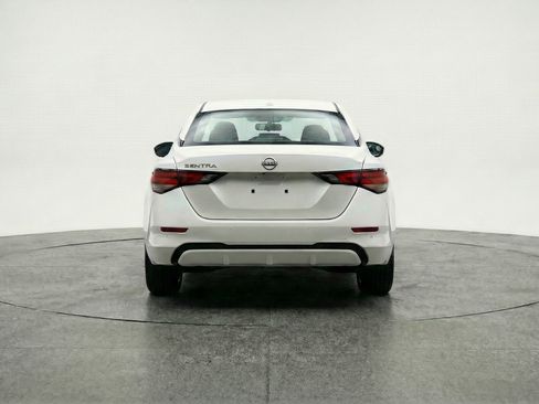 Used 2025 Nissan Sentra S image 7