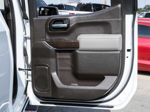 Used 2021 GMC Sierra 1500 SLE RWD image 40