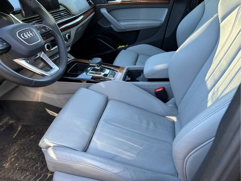 Used 2024 Audi Q5 e Premium Plus w/ Premium Plus Package image 5
