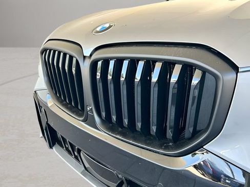 Certified 2026 BMW X5 sDrive40i w/ M Sport Package RWD image 2