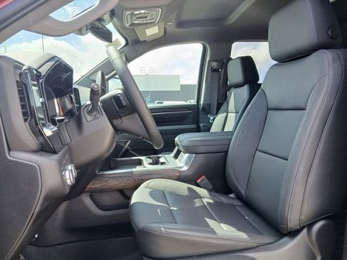 New 2026 GMC Sierra 2500 SLT w/ SLT Premium Package AWD/4WD image 10