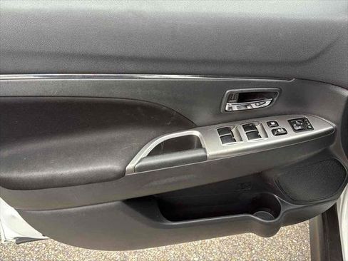 Used 2020 Mitsubishi Outlander Sport SE image 16