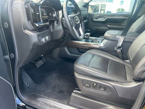 Used 2024 GMC Sierra 1500 Elevation w/ Elevation Premium Package AWD/4WD image 11