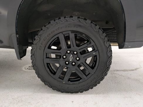 Used 2021 Chevrolet Silverado 1500 LT Trail Boss w/ Convenience Package II image 21