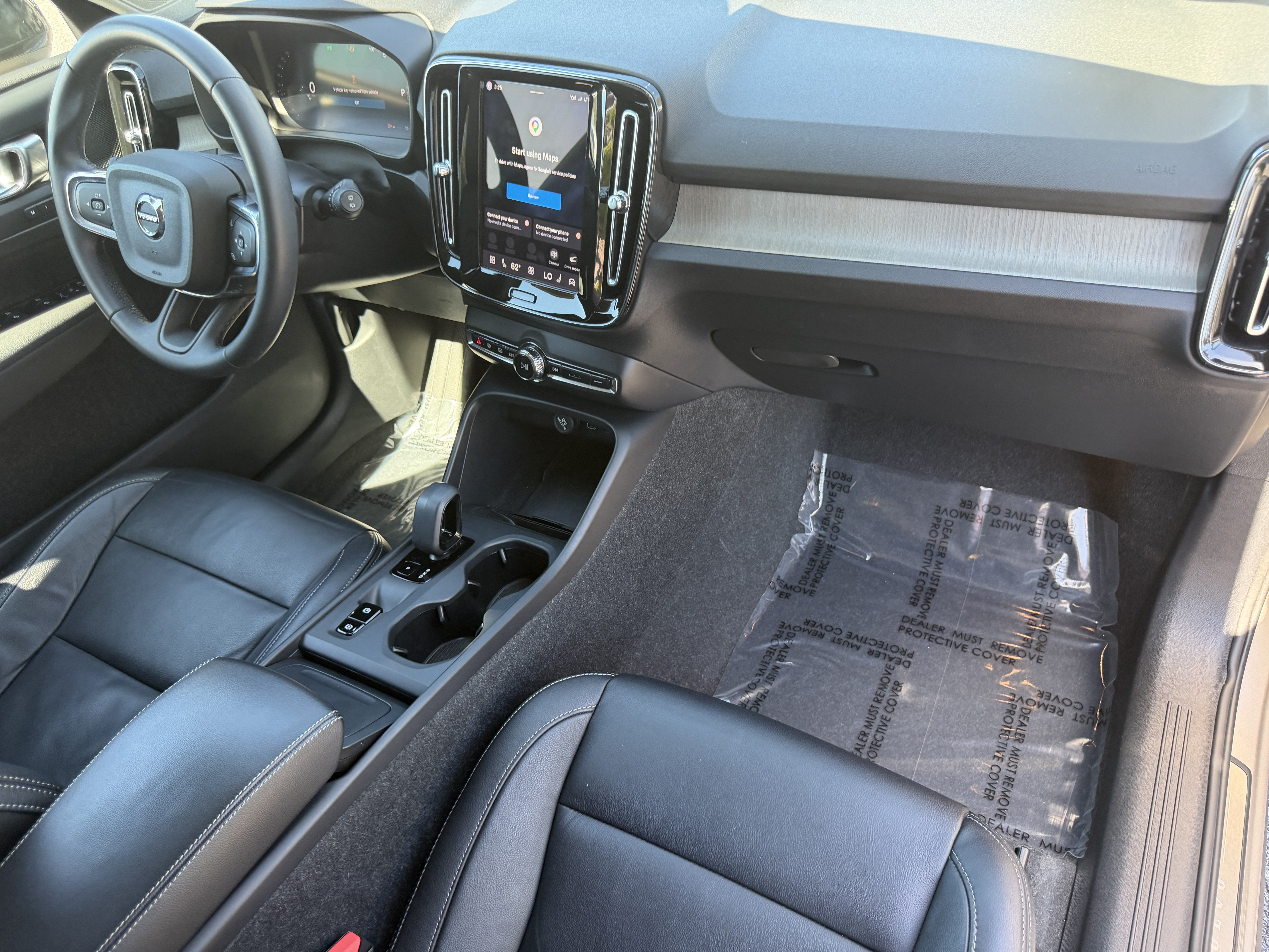 Certified 2024 Volvo XC40 B5 Core AWD/4WD image 14