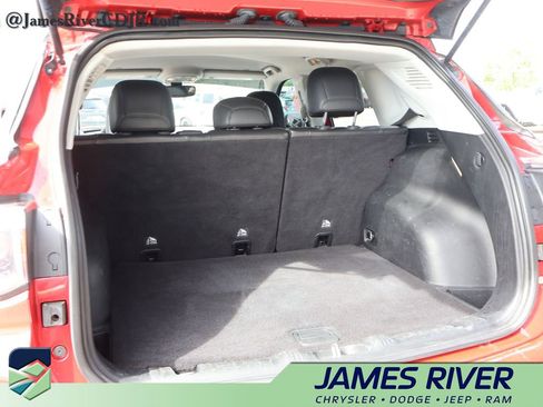 Used 2019 Jeep Compass Latitude FWD image 15
