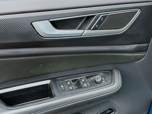 Used 2024 Volkswagen Atlas Cross Sport SEL image 22