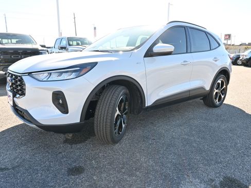 New 2026 Ford Escape ST-Line Select w/ Tech Pack #1 image 9