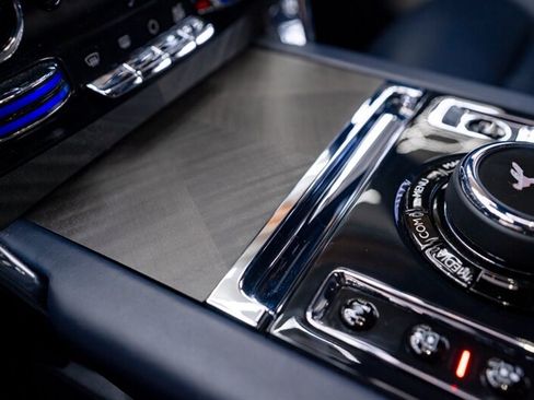 Used 2020 Rolls-Royce Cullinan AWD/4WD image 36