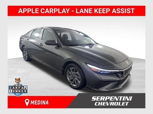 Used 2024 Hyundai Elantra SEL FWD image 1
