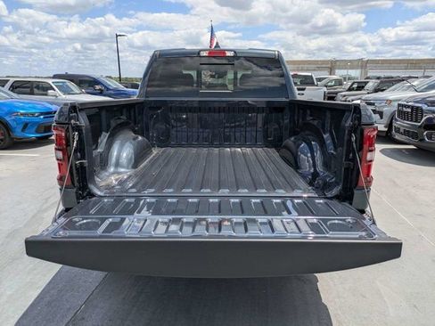 New 2026 RAM 1500 Big Horn AWD/4WD image 12