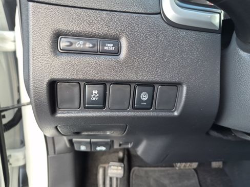 Used 2024 Nissan Murano SV FWD image 25