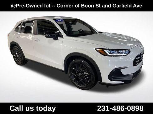 Used 2024 Honda HR-V Sport image 7