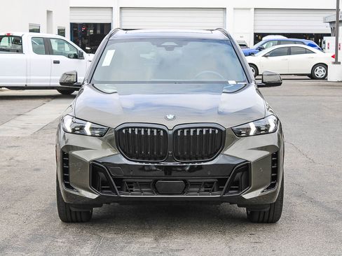 Certified 2026 BMW X5 sDrive40i w/ M Sport Package RWD image 2