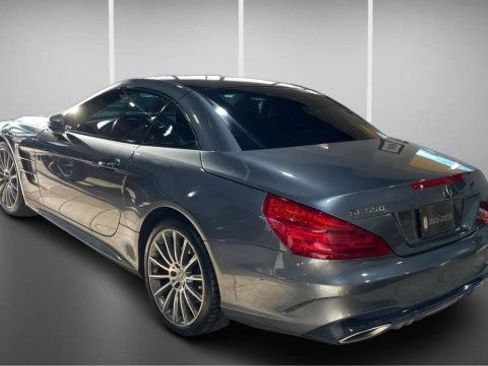 Used 2018 Mercedes-Benz SL 550 image 7