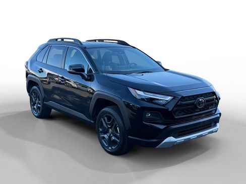 Used 2024 Toyota RAV4 Adventure image 7