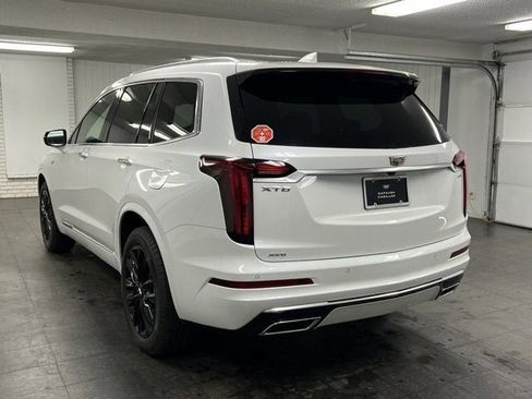 New 2025 Cadillac XT6 Premium Luxury w/ LPO, Floor Liner Package image 3
