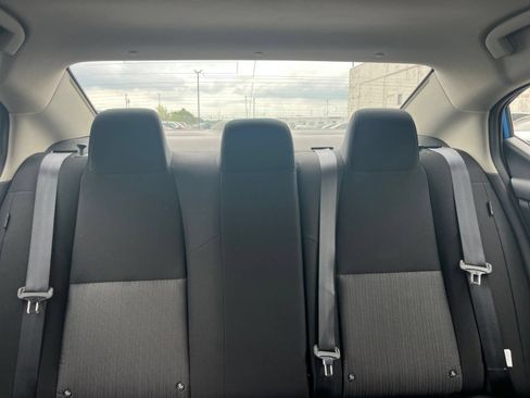 Used 2025 Nissan Sentra SV FWD image 32