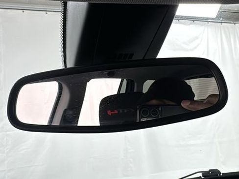 Used 2023 GMC Acadia AT4 image 36