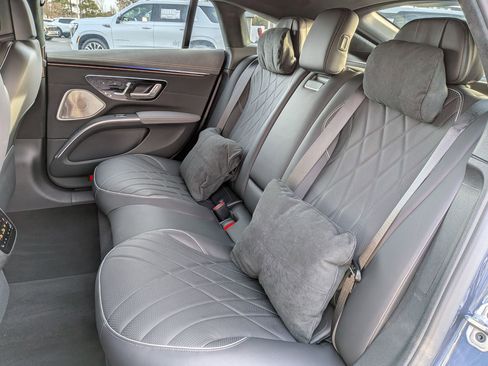 Certified 2023 Mercedes-Benz EQS 580 4MATIC Sedan image 32