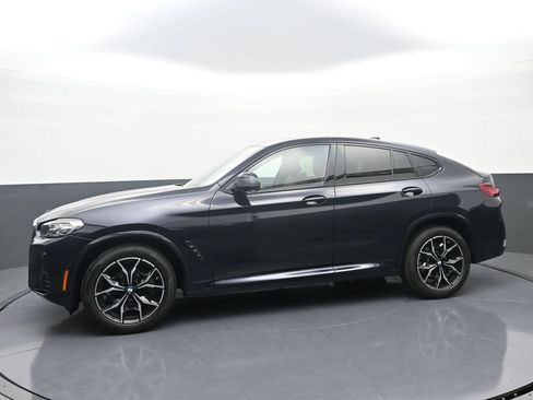 Used 2025 BMW X4 xDrive30i w/ Premium Package AWD/4WD image 4
