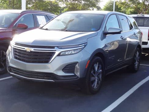 Used 2024 Chevrolet Equinox LT w/ LPO, Floor Liner Package FWD image 1