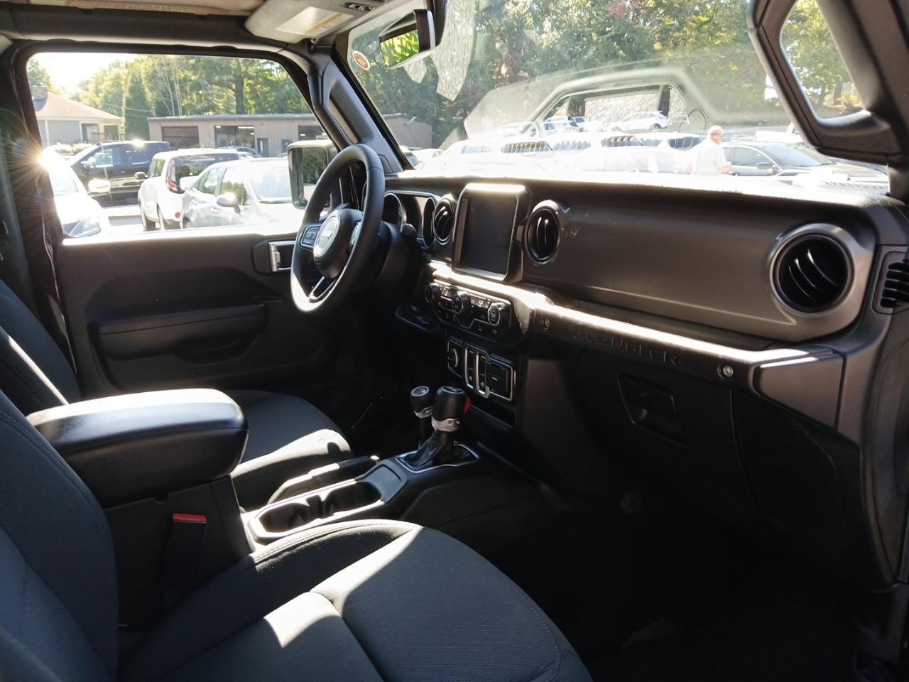Used 2023 Jeep Wrangler Sport AWD/4WD image 12