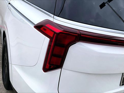 Certified 2026 Kia Carnival FWD image 27