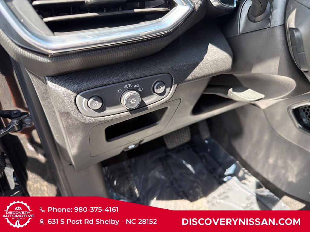 Used 2023 Chevrolet TrailBlazer LT w/ Convenience Package FWD image 14
