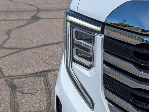 New 2026 GMC Sierra 1500 SLT w/ SLT Premium Plus Package AWD/4WD image 4