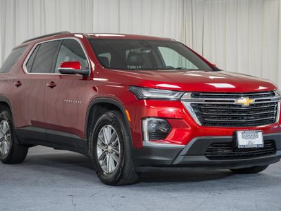Used 2023 Chevrolet Traverse LT w/ Rear Camera Mirror Package