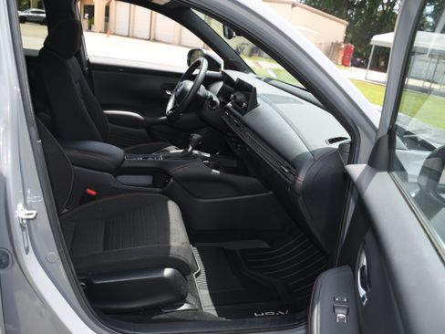 Certified 2025 Honda HR-V Sport image 20
