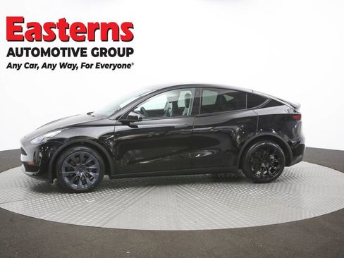 Used 2022 Tesla Model Y Long Range AWD/4WD image 52