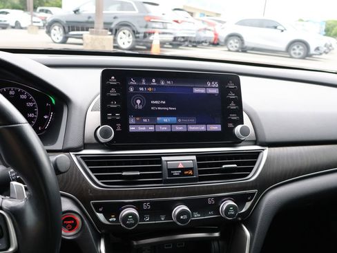 Used 2021 Honda Accord EX-L image 19