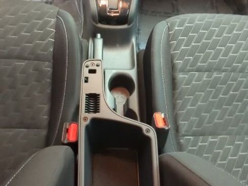 Used 2022 Nissan Kicks S image 26