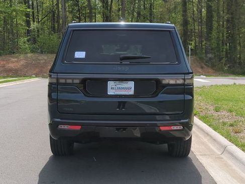 New 2026 Jeep Grand Wagoneer Limited AWD/4WD image 12
