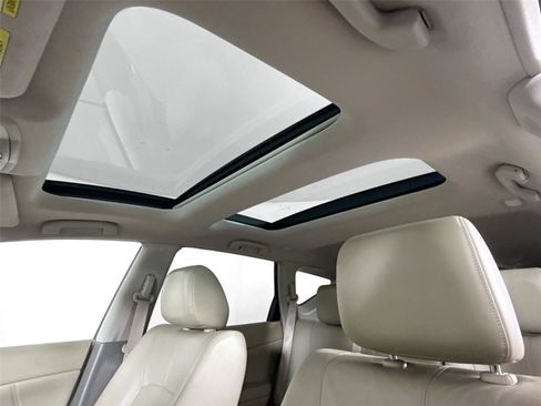 Used 2011 Nissan Murano LE FWD image 6