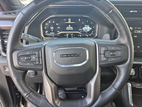 Used 2024 GMC Sierra 1500 Denali Ultimate AWD/4WD image 10