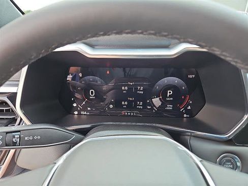 New 2026 GMC Canyon Elevation w/ Convenience Package image 14